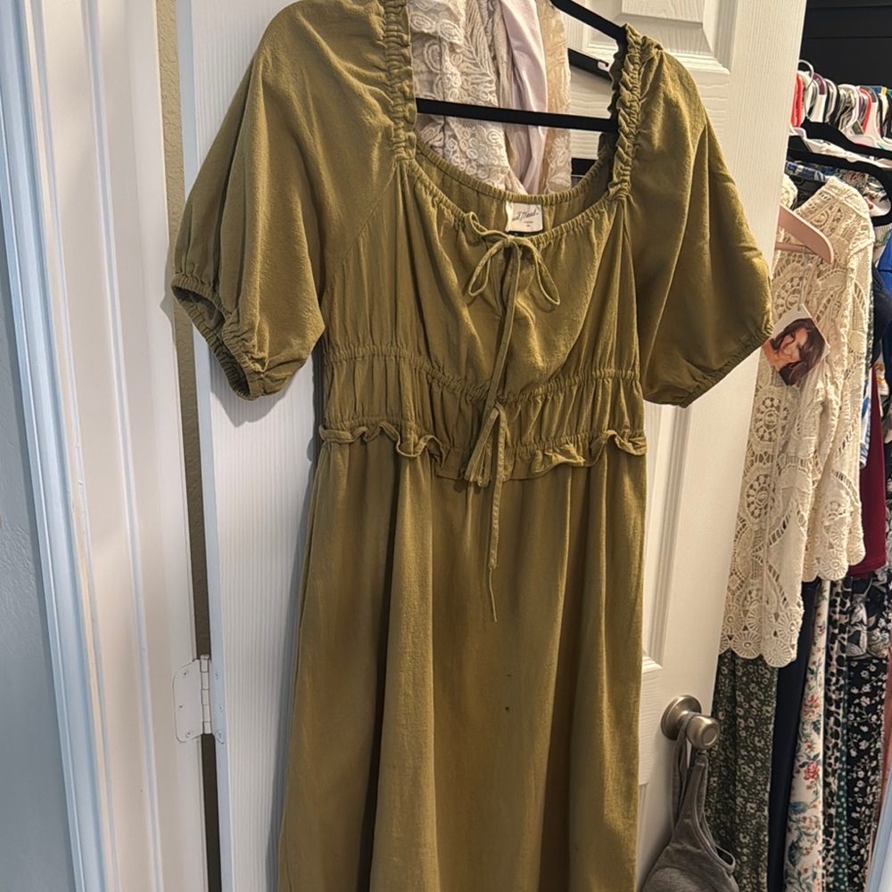 Universal Thread Green Puff Sleeve Sundress